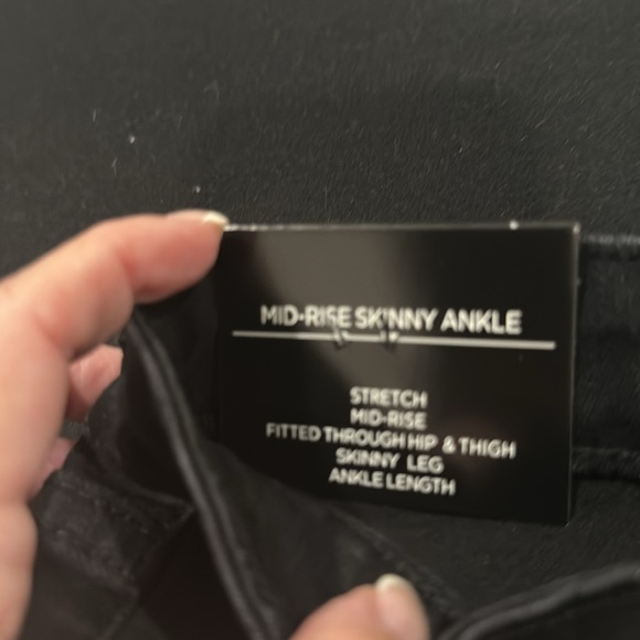 “OAT NewYork midrise skinny ankle stretch, fitted through the hip and thigh - Picture 4 of 9